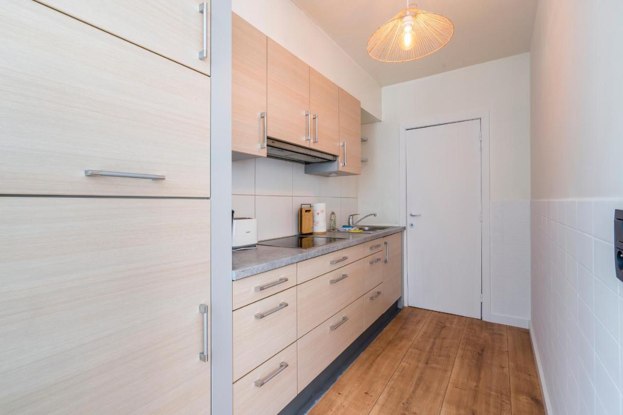 Ruim En Warm Appartement In De Winkelstraat Van Oostende Екстериор снимка