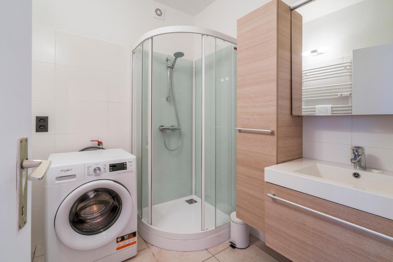 Ruim En Warm Appartement In De Winkelstraat Van Oostende Екстериор снимка