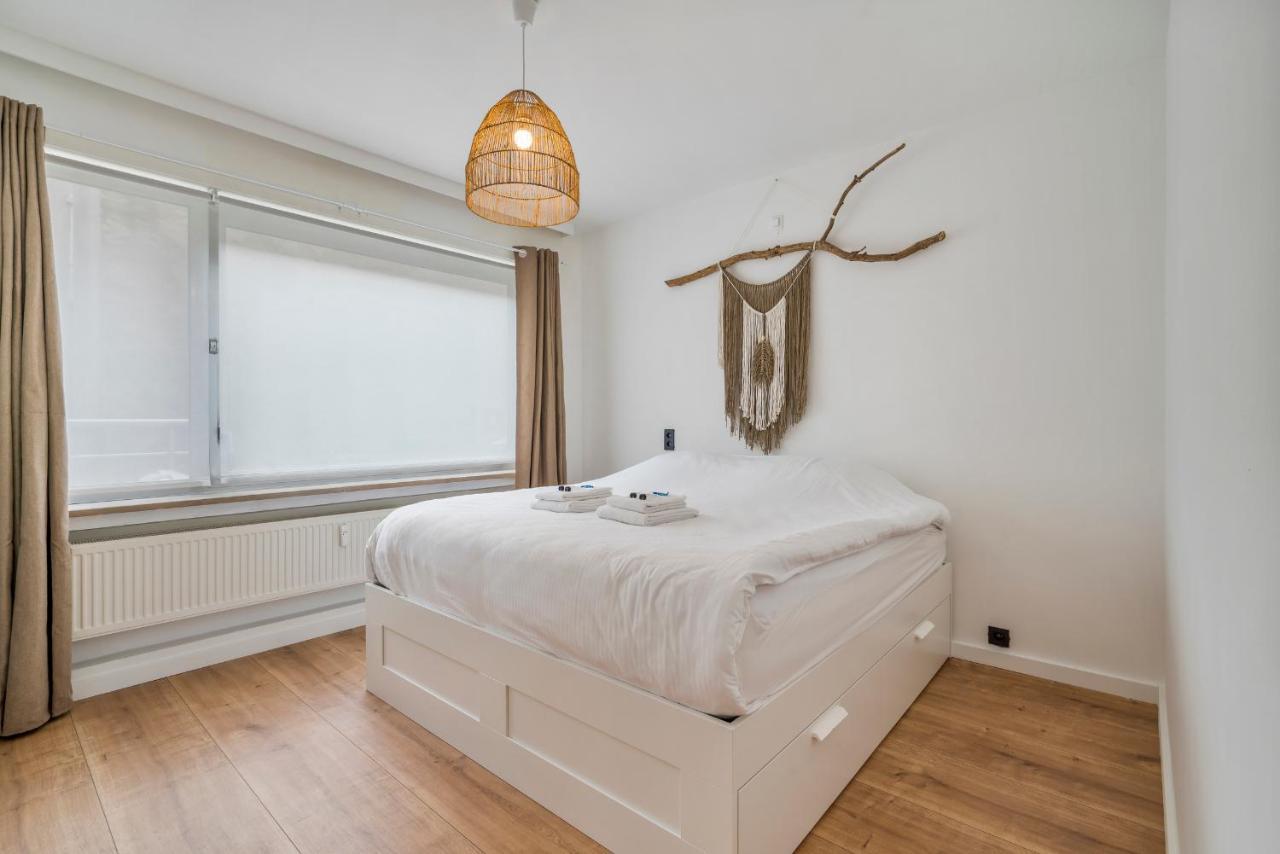 Ruim En Warm Appartement In De Winkelstraat Van Oostende Екстериор снимка
