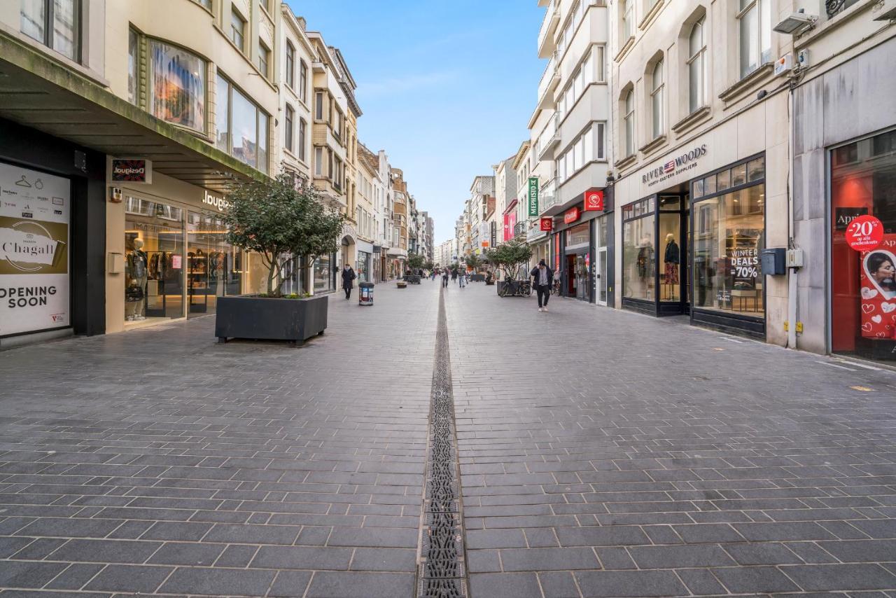 Ruim En Warm Appartement In De Winkelstraat Van Oostende Екстериор снимка