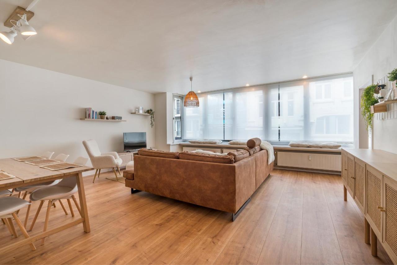 Ruim En Warm Appartement In De Winkelstraat Van Oostende Екстериор снимка
